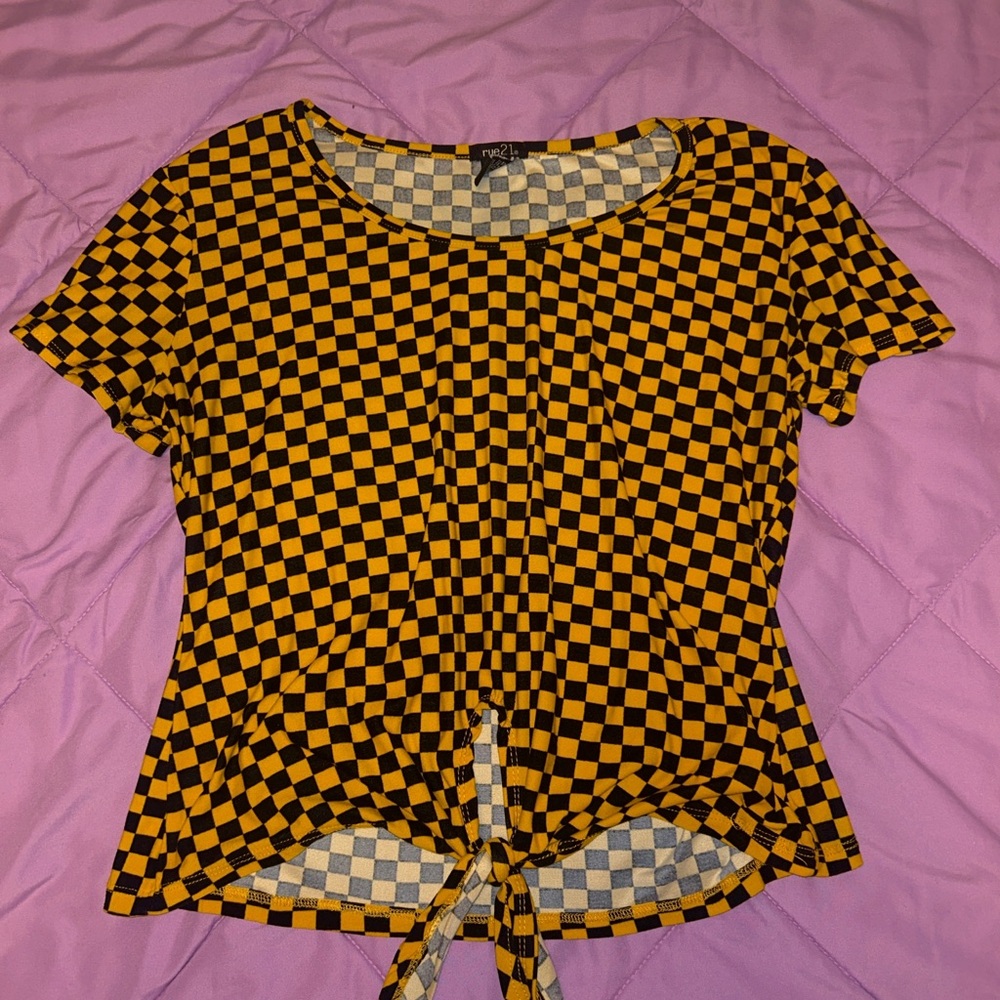 Wild Fable Yellow and Black Tie Front Fitted T-Shirt